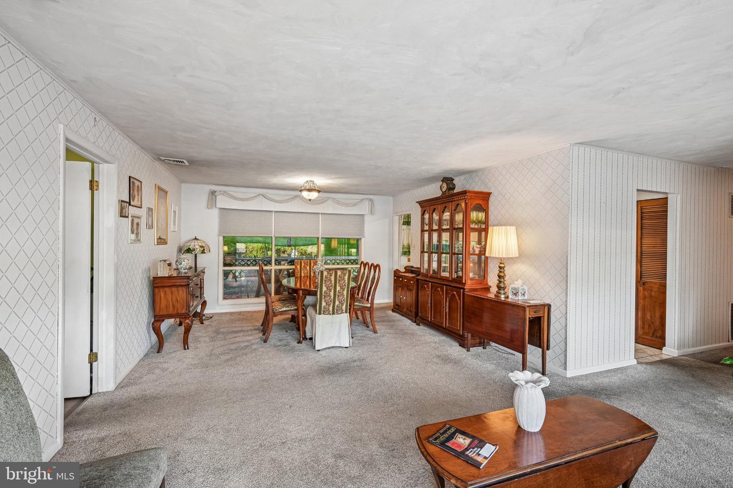 1404 Stotesbury Property Photo 9