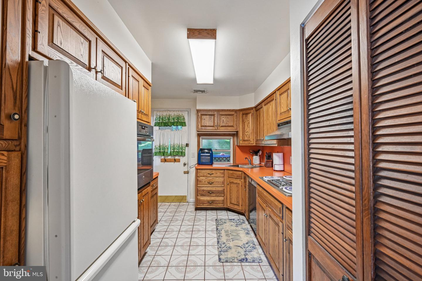 1404 Stotesbury Property Photo 12