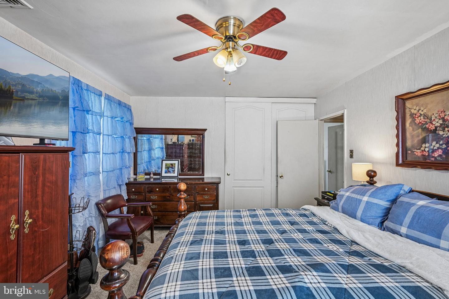 1404 Stotesbury Property Photo 28
