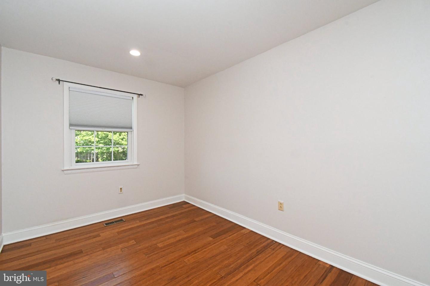 611 Piedmont Ct Property Photo 21