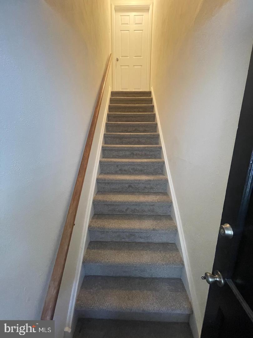233-b 2nd Fl Roesch Ave #b Property Photo 2