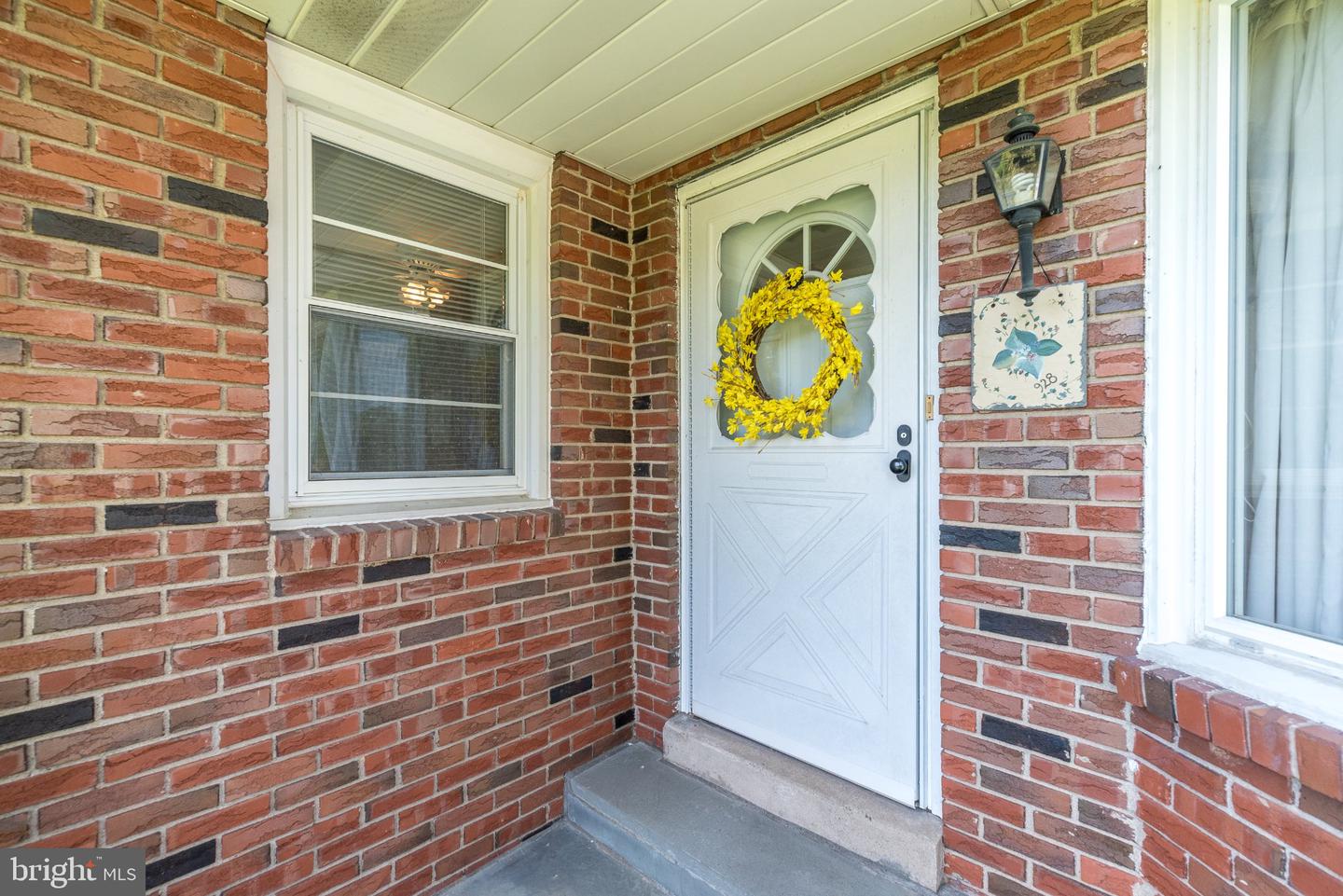 928 Twining Rd Property Photo 3