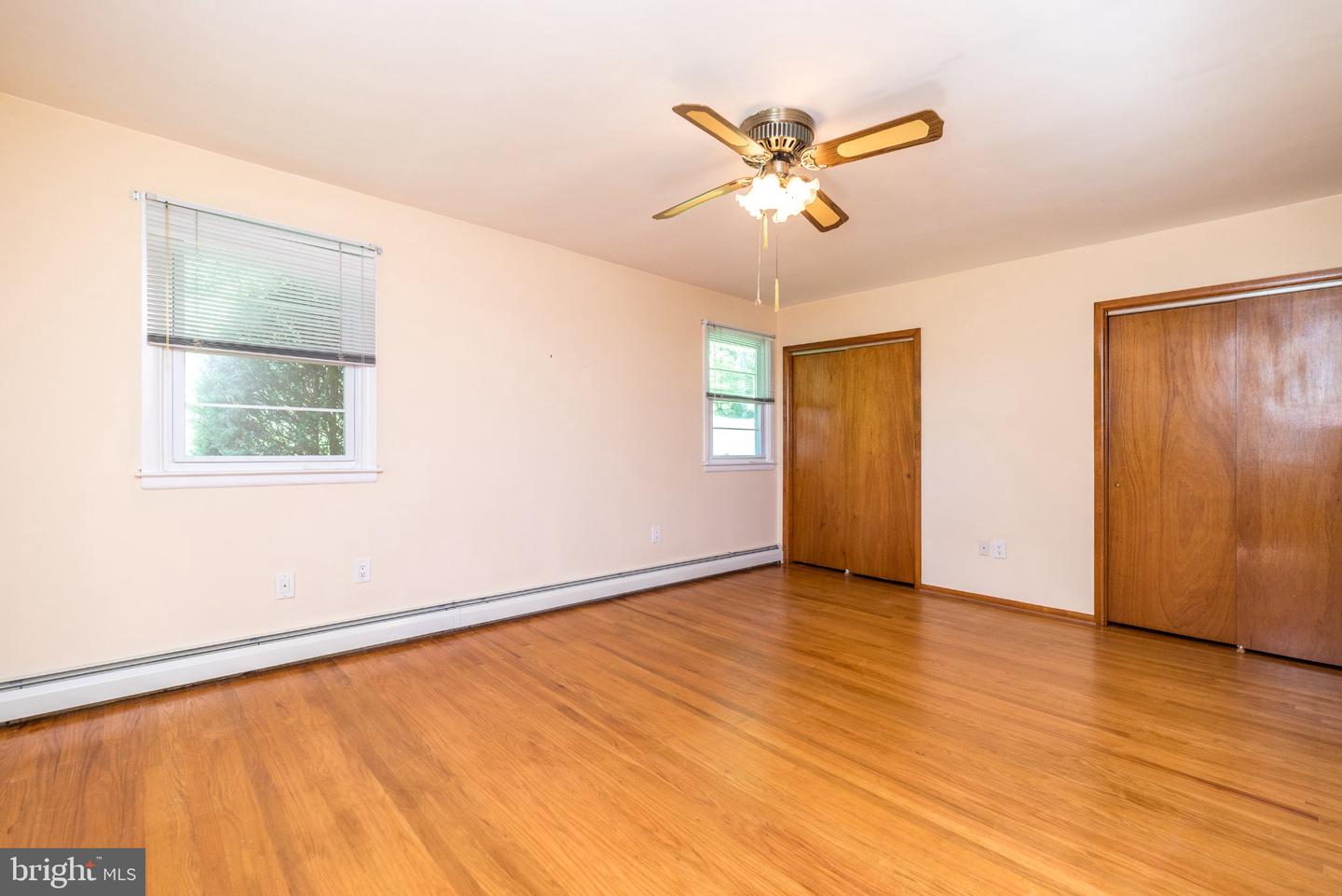 928 Twining Rd Property Photo 13