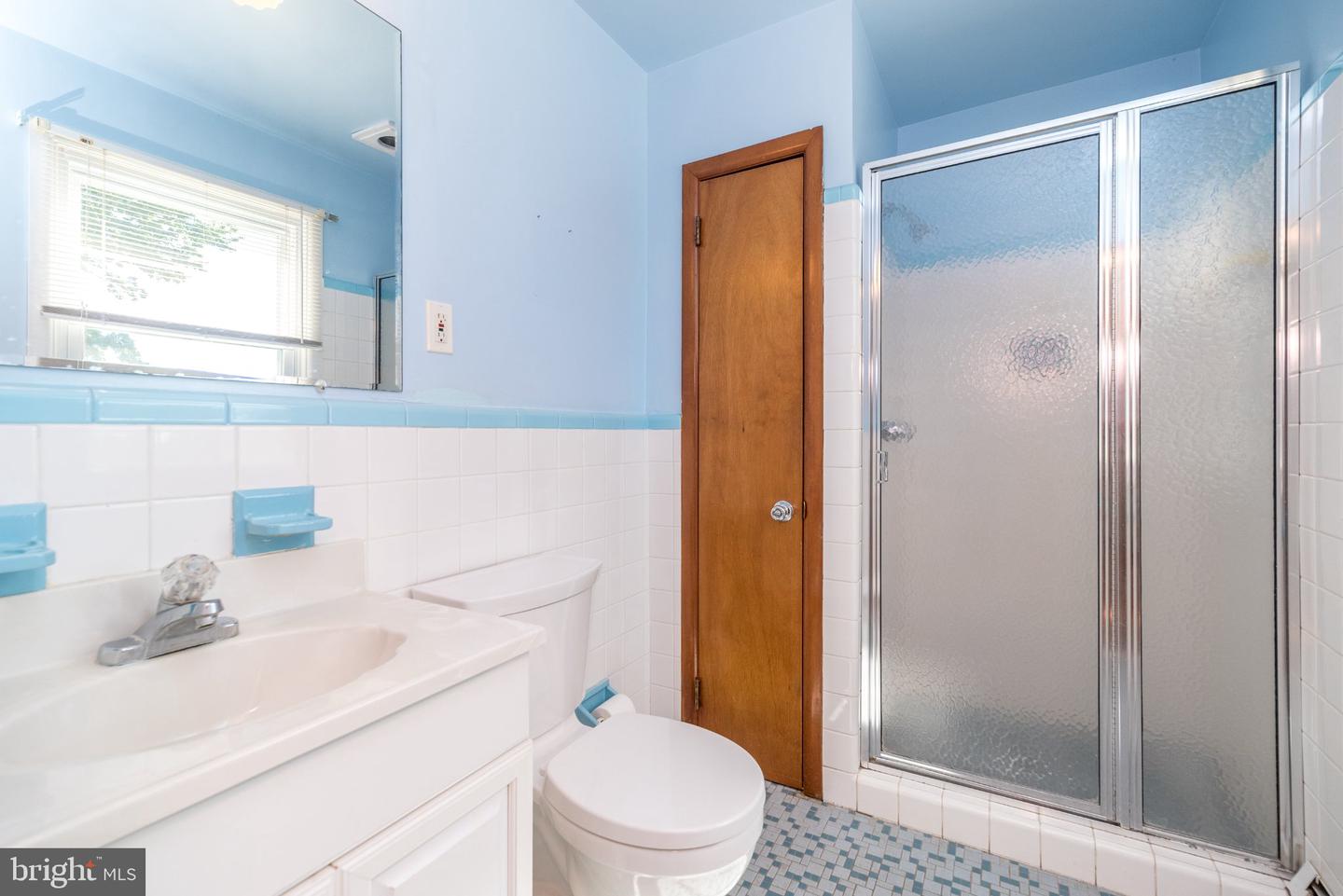 928 Twining Rd Property Photo 14