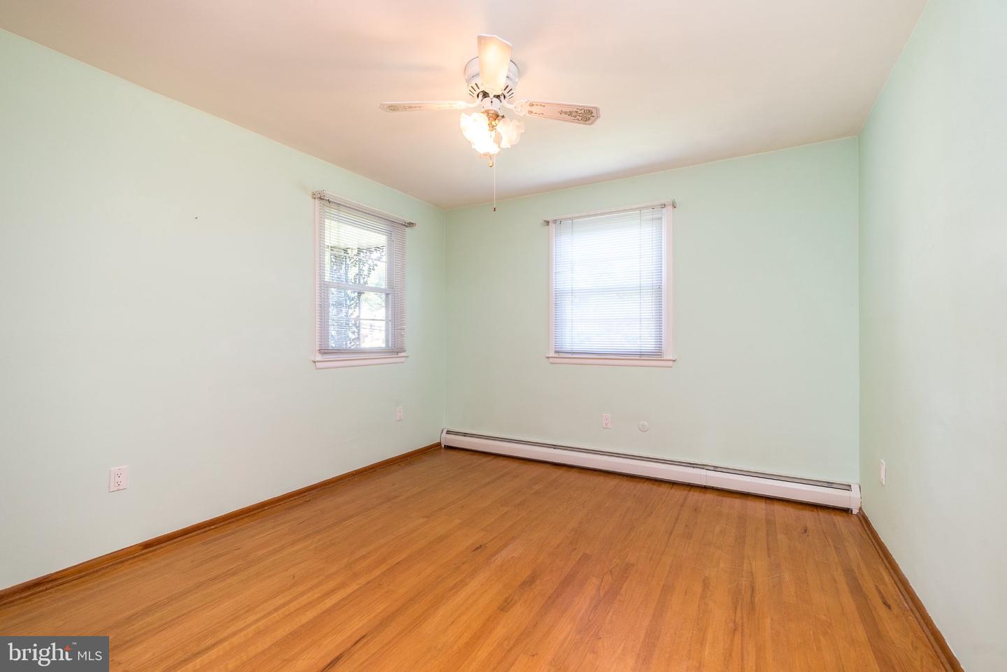 928 Twining Rd Property Photo 17