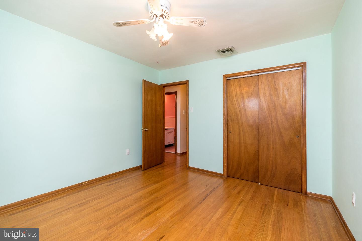 928 Twining Rd Property Photo 18