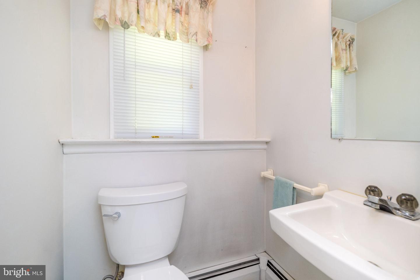 928 Twining Rd Property Photo 20