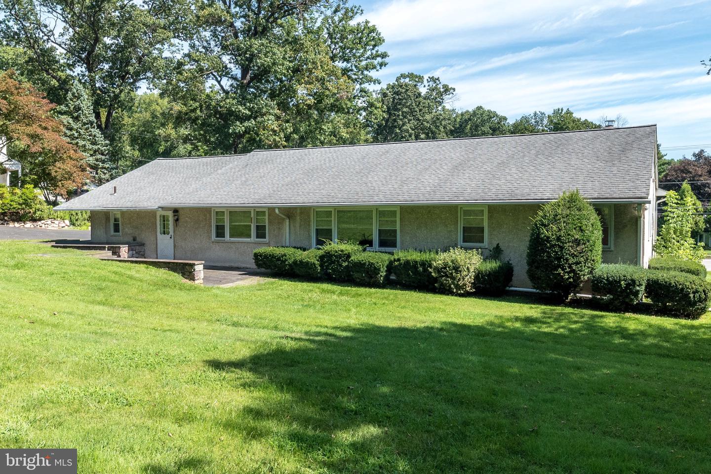 928 Twining Rd Property Photo 25