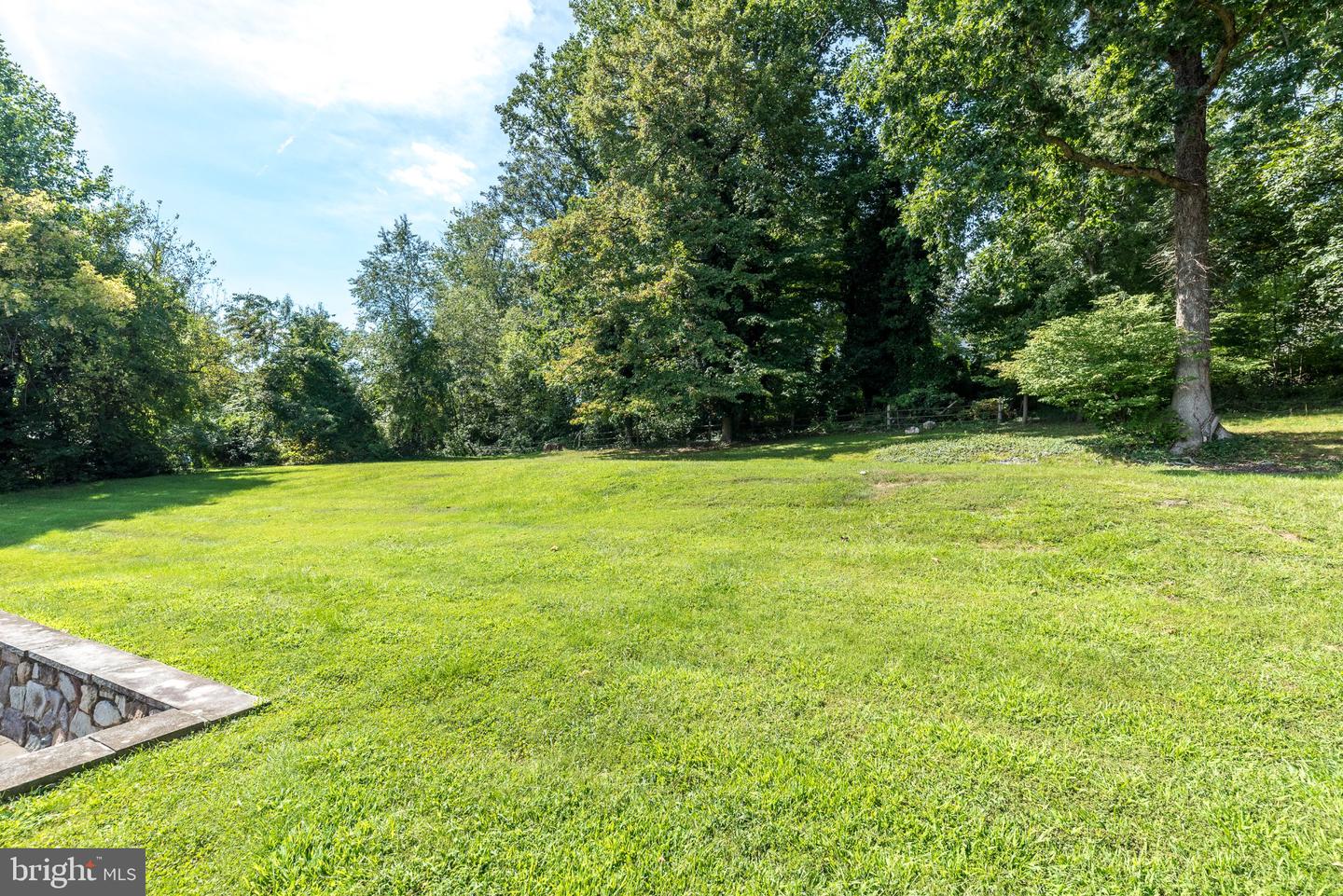 928 Twining Rd Property Photo 27