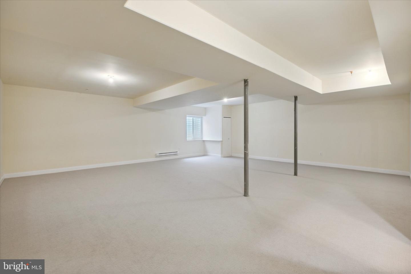 674 Levering St Property Photo 19