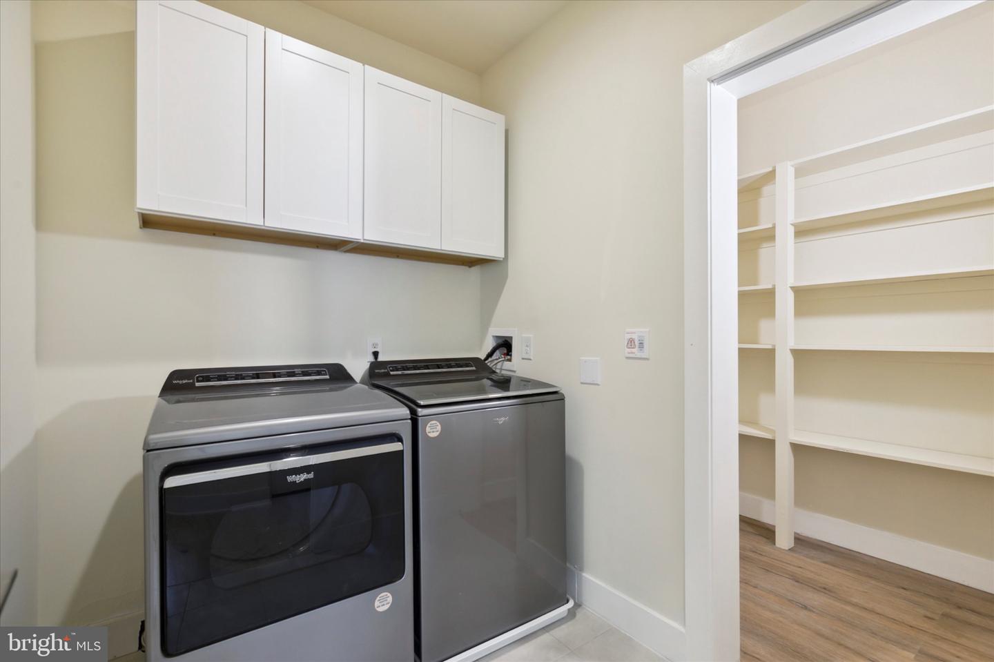 674 Levering St Property Photo 21