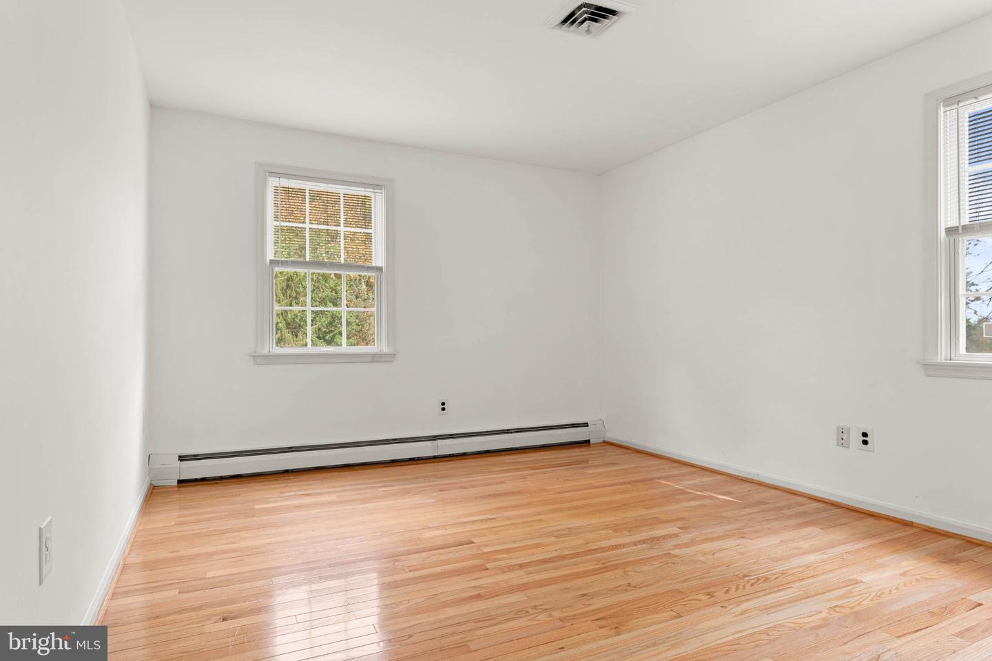 300 Arden Rd Property Photo 17