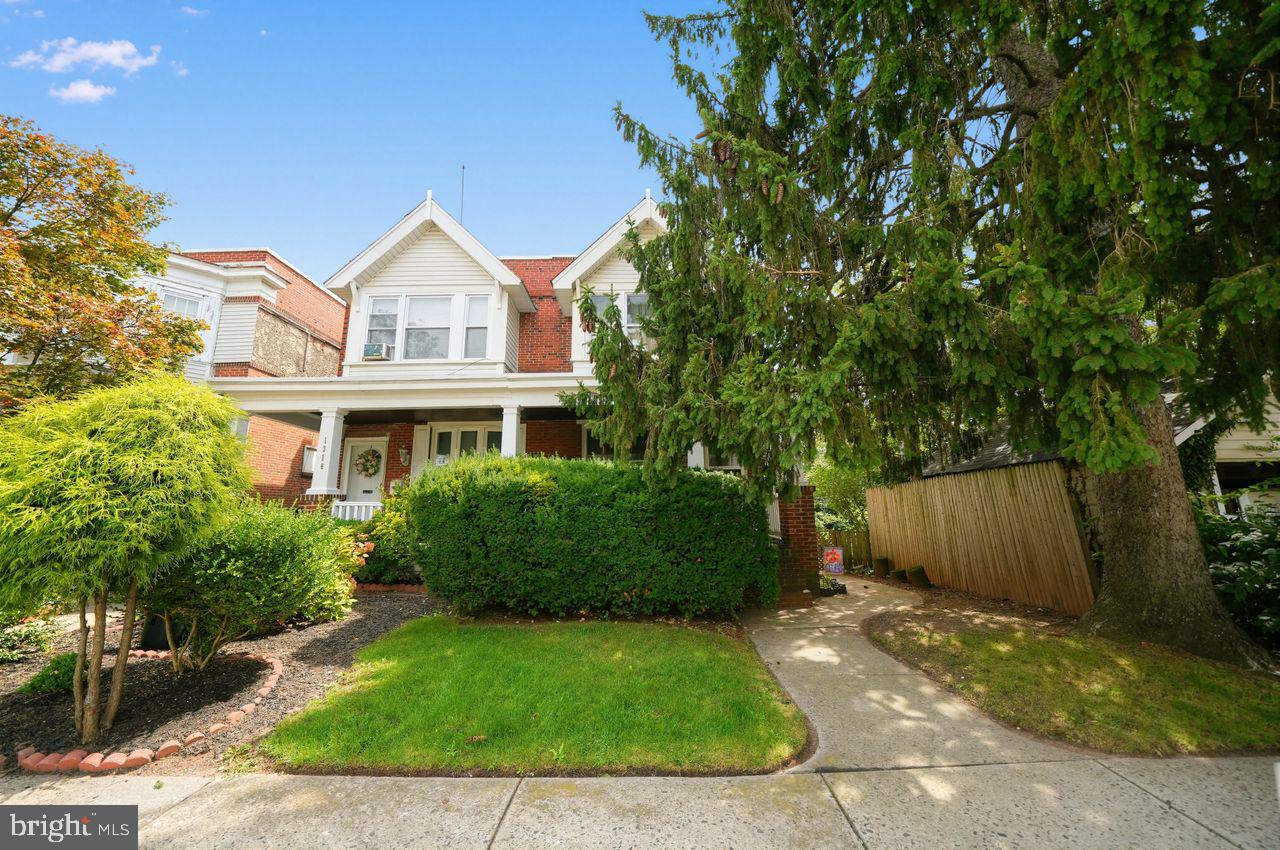 1314 Pine St Property Photo 1