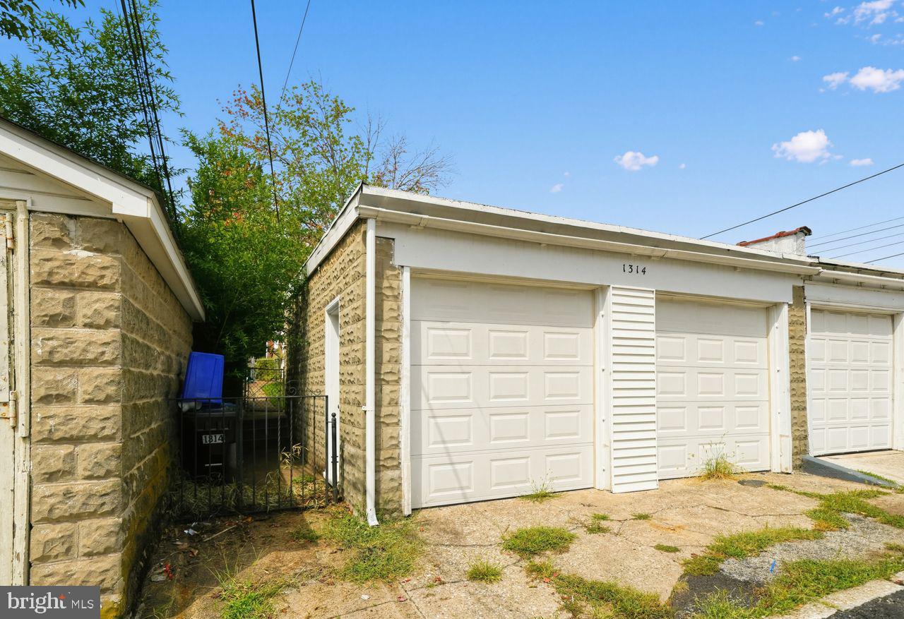 1314 Pine St Property Photo 5