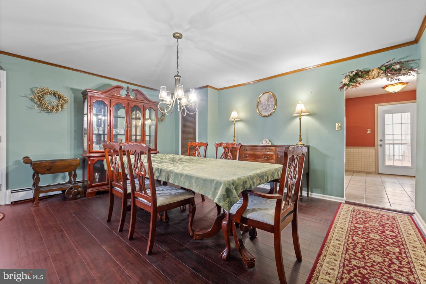 641 Caroline Dr # Property Photo 3