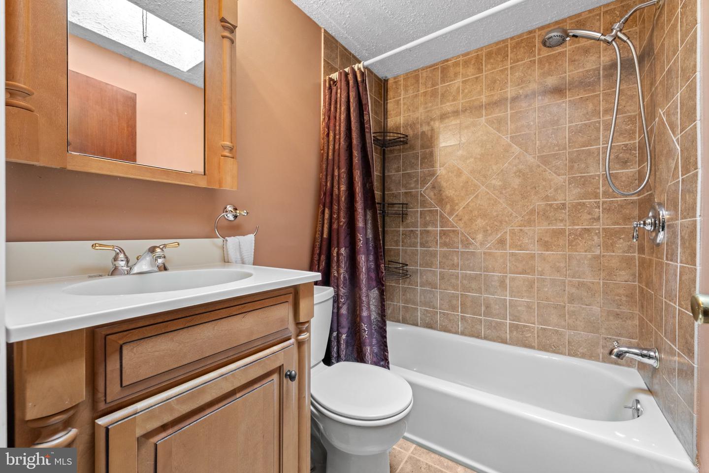 641 Caroline Dr # Property Photo 16