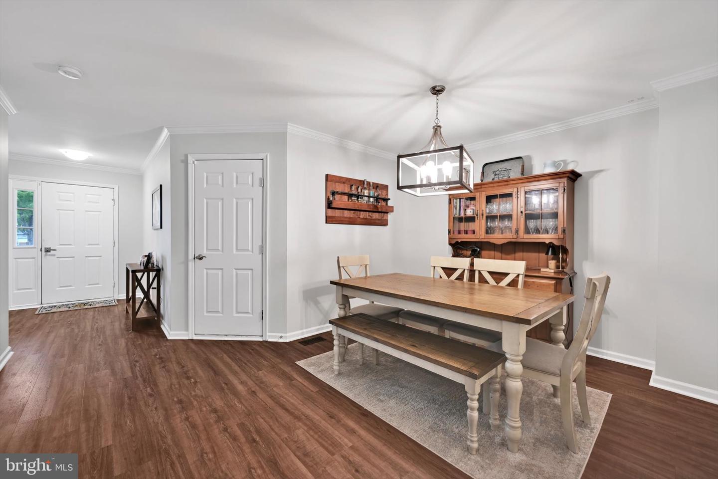 2806 Gateway Dr # Property Photo 12
