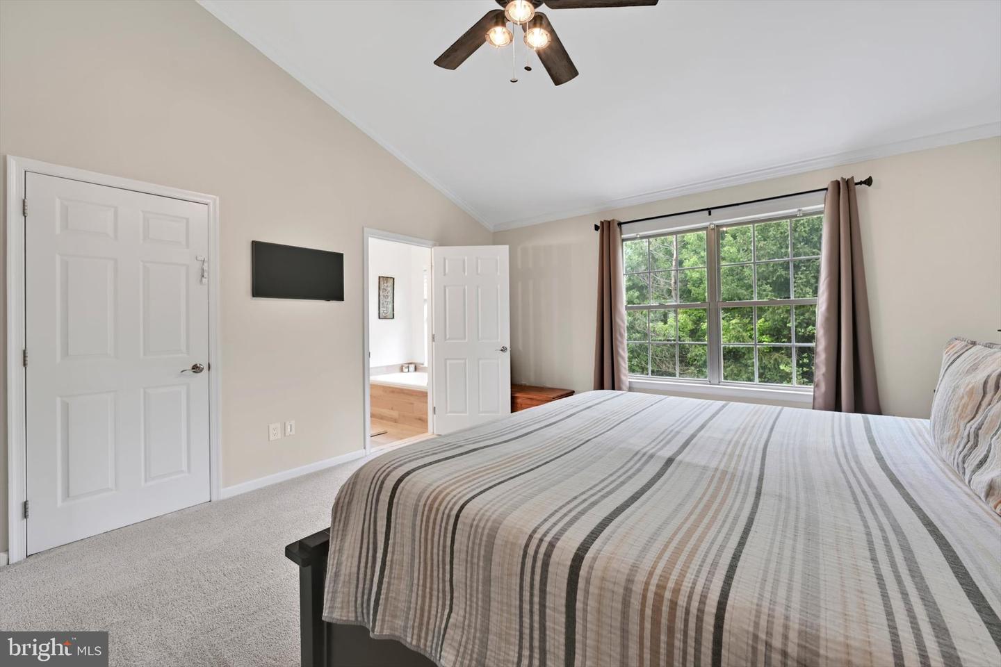 2806 Gateway Dr # Property Photo 22