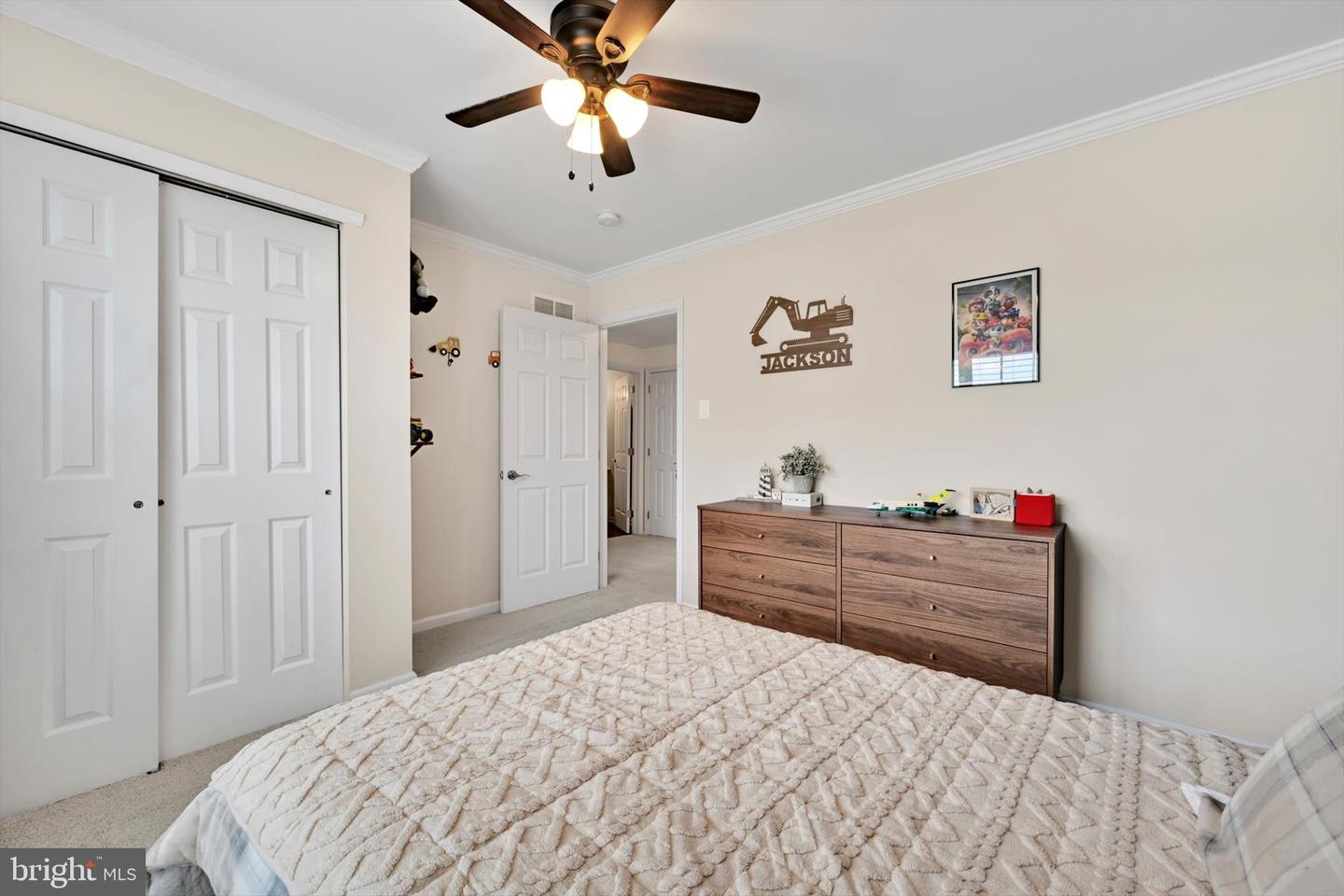 2806 Gateway Dr # Property Photo 32