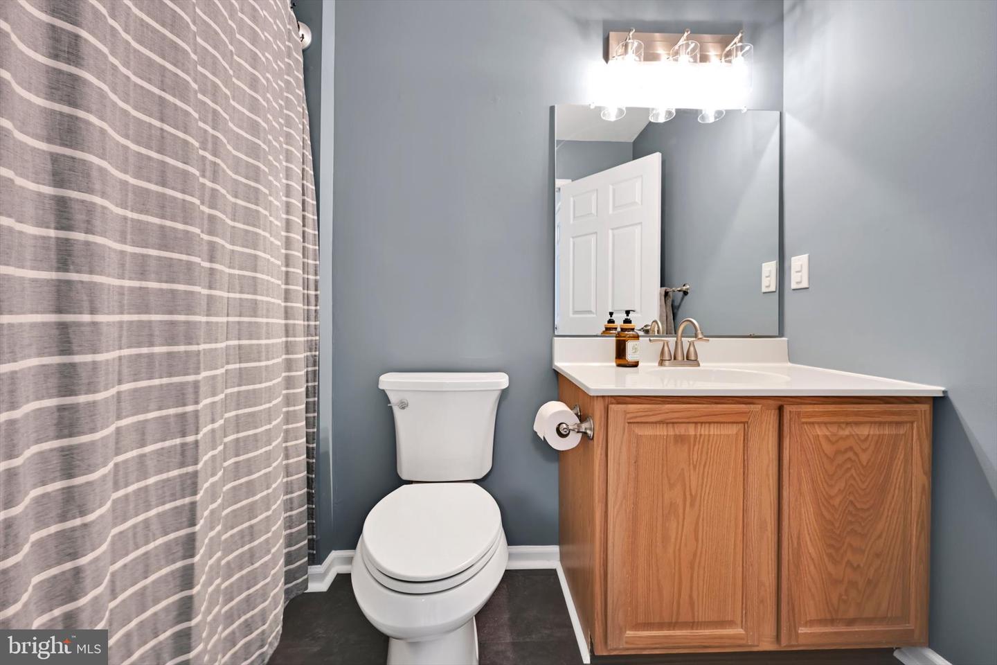 2806 Gateway Dr # Property Photo 33