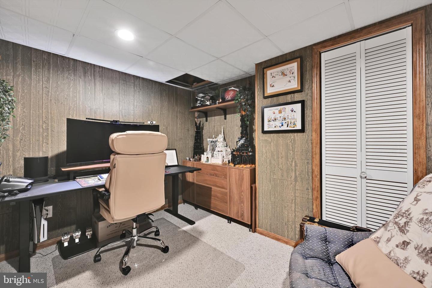 2806 Gateway Dr # Property Photo 34