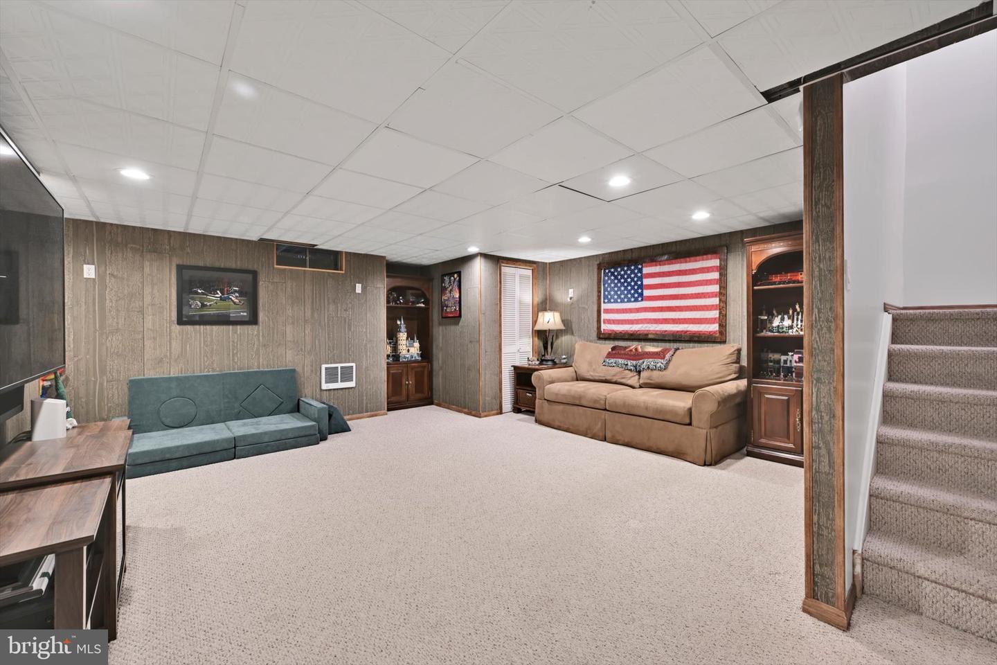 2806 Gateway Dr # Property Photo 38