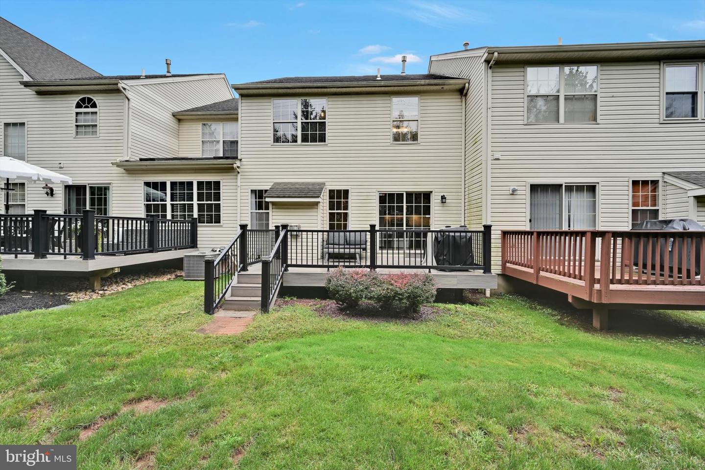 2806 Gateway Dr # Property Photo 41