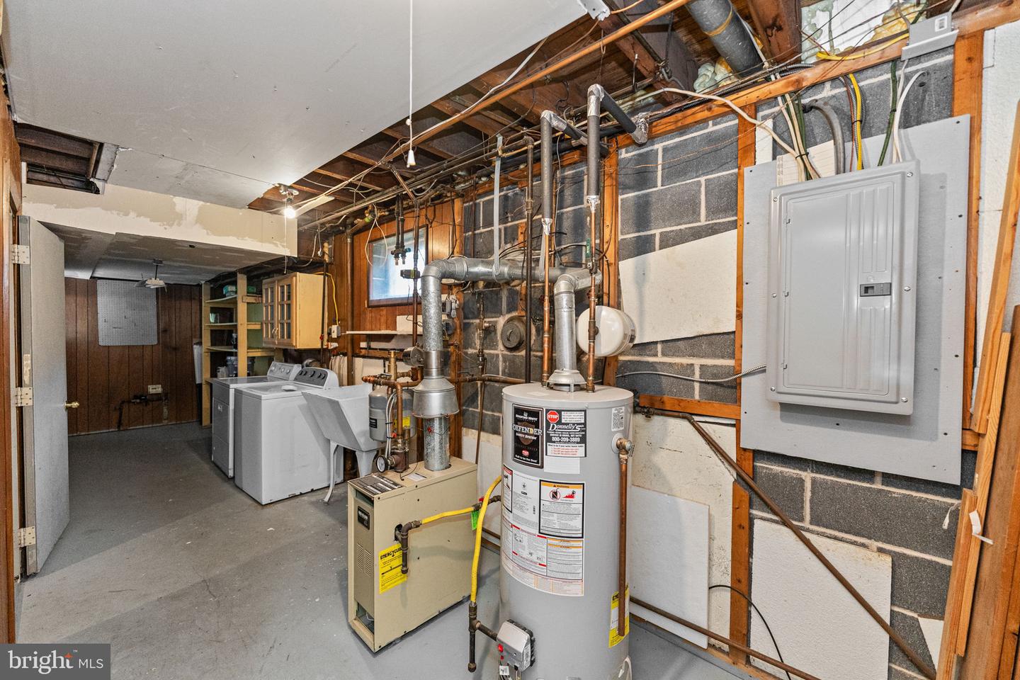 437 Jefferson St Property Photo 18