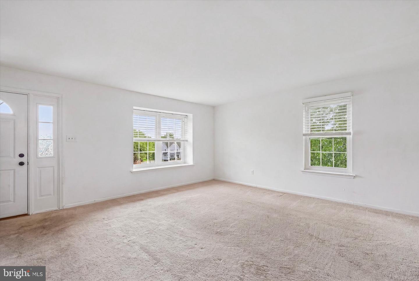 513 Carousel Cir Property Photo 6