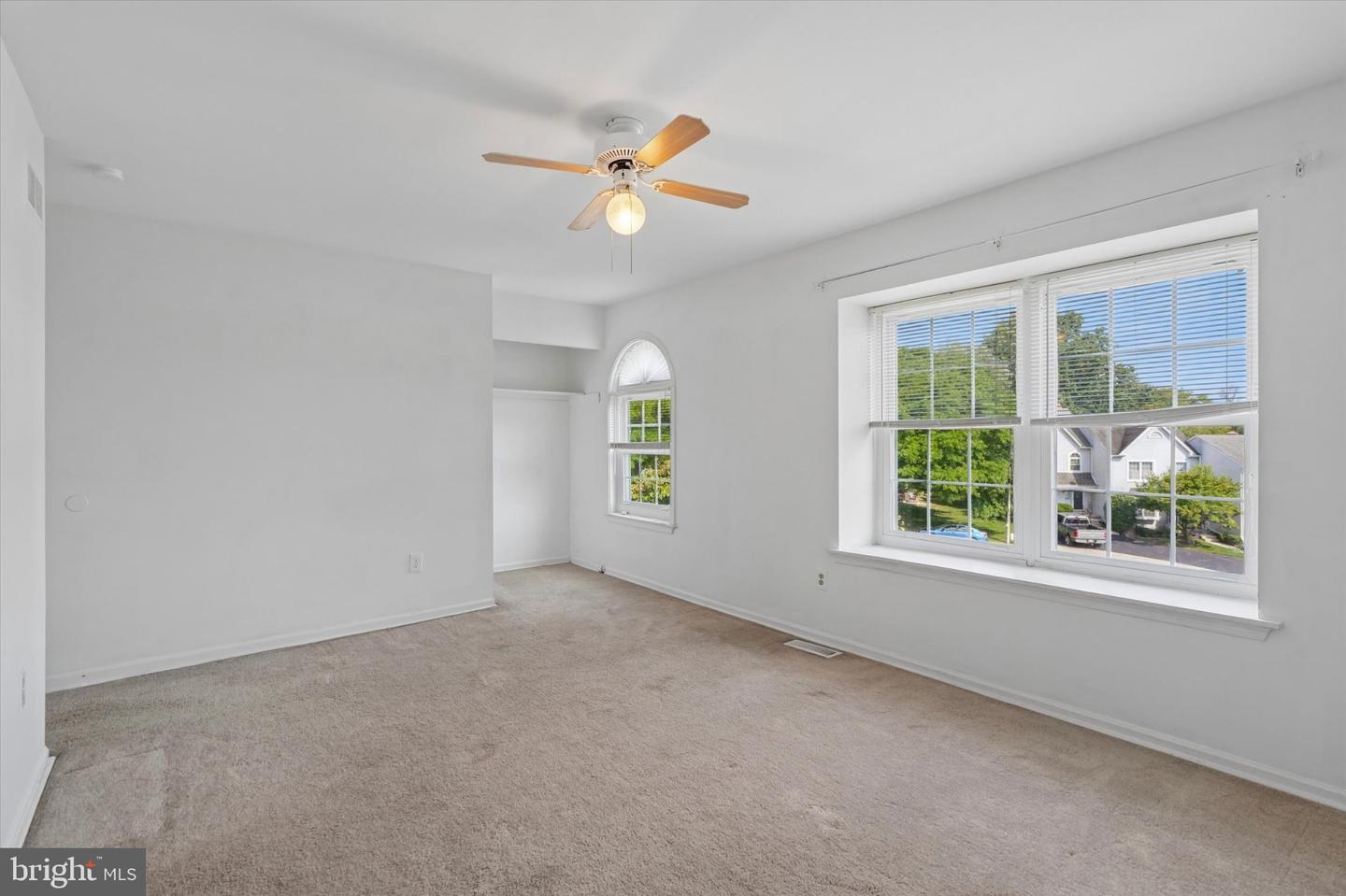 513 Carousel Cir Property Photo 18