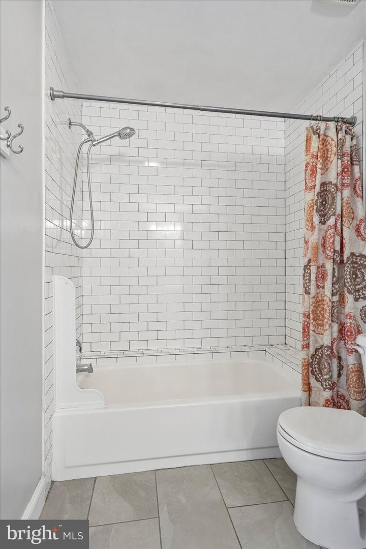 513 Carousel Cir Property Photo 20