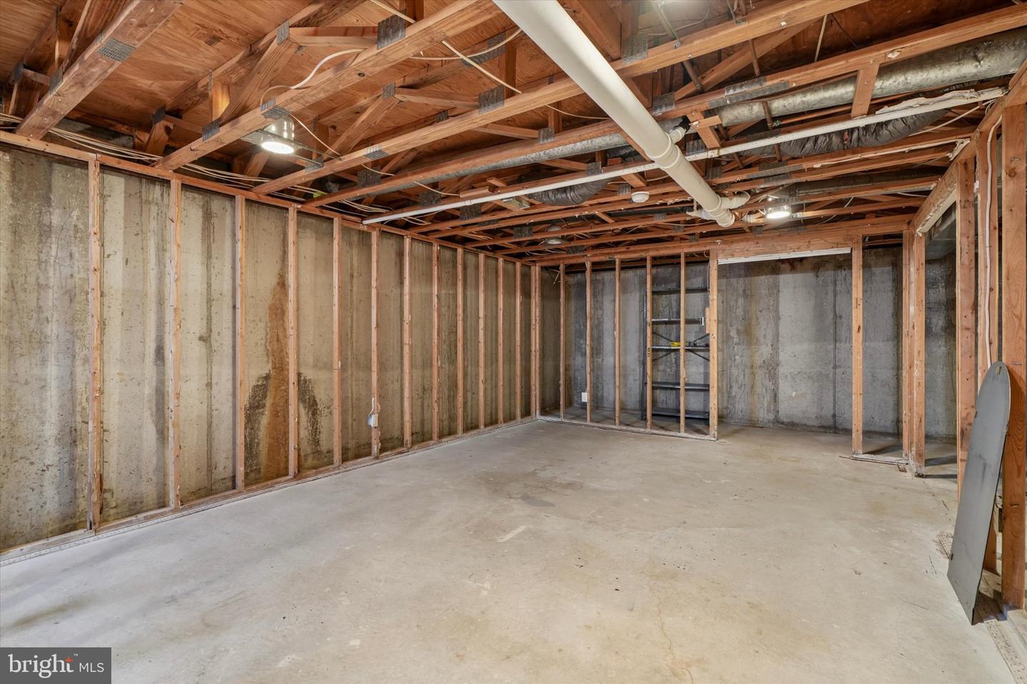 513 Carousel Cir Property Photo 26