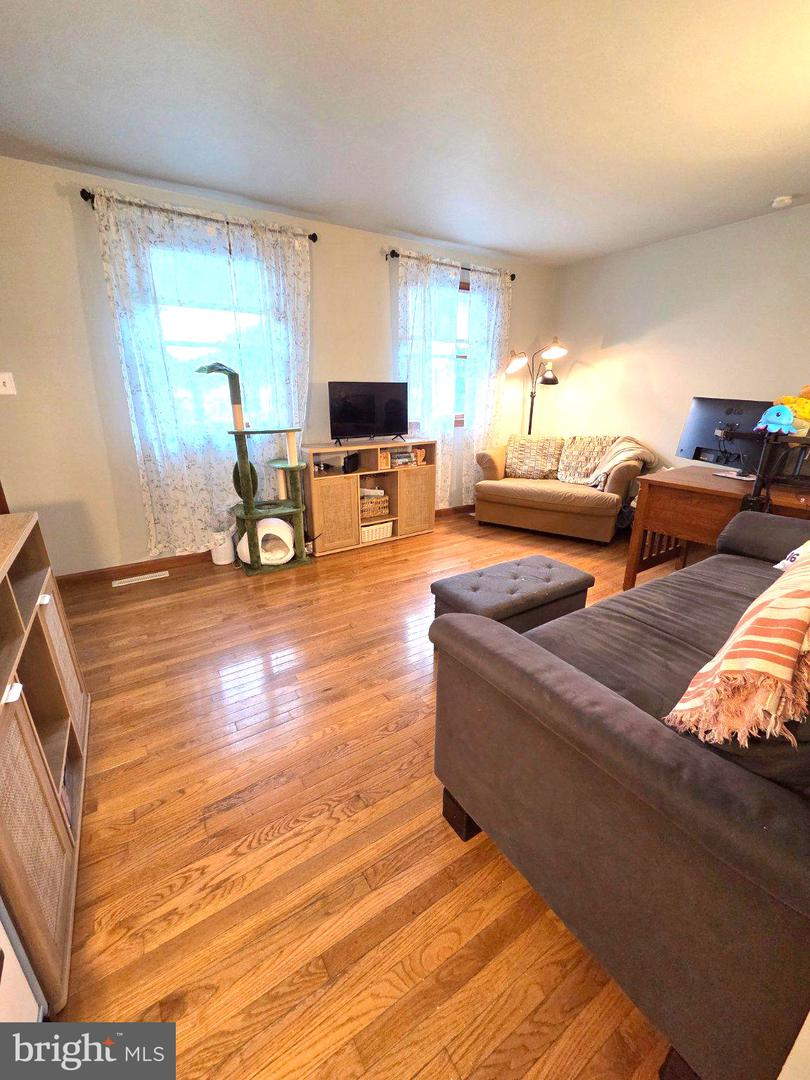 197 Washington # Property Photo 3