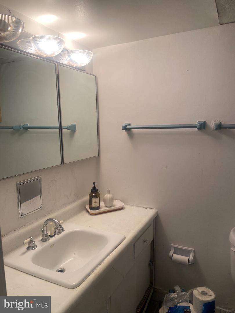 50 Belmont Ave #317 Property Photo 28