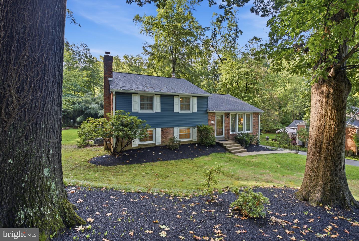 687 Brookwood Rd Property Photo 1