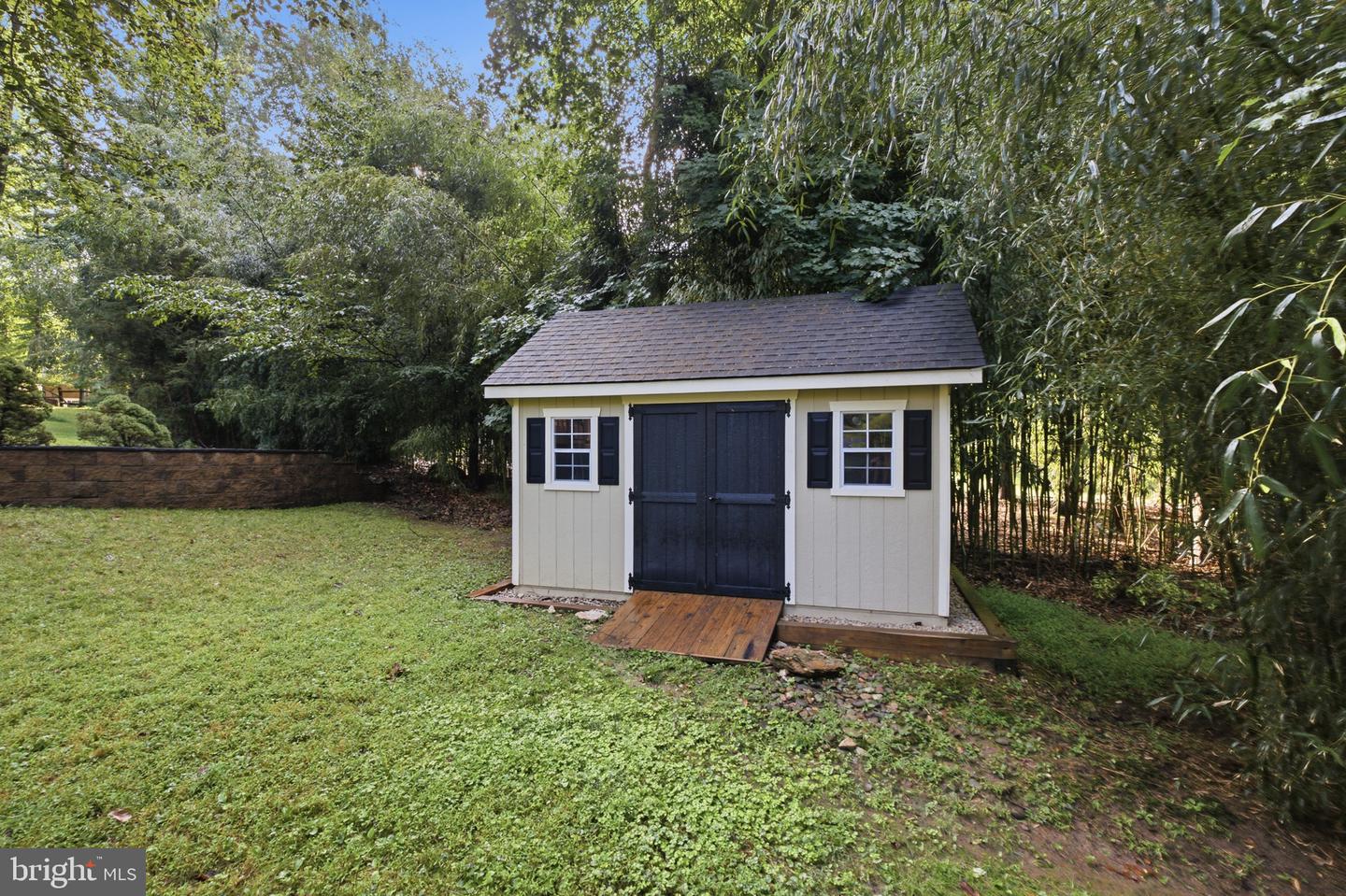687 Brookwood Rd Property Photo 49