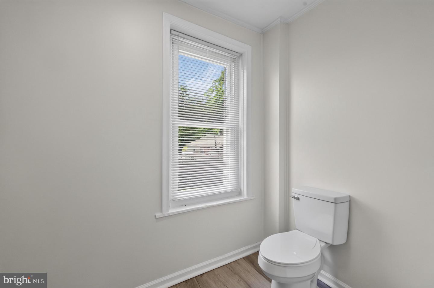 109 N Warren St Property Photo 14