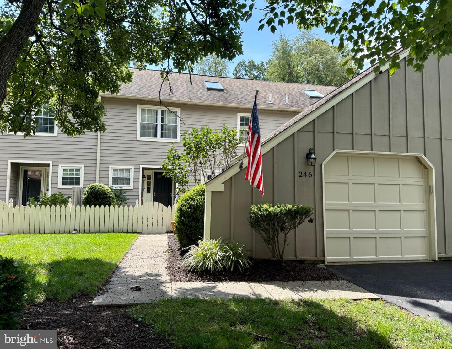 246 Tulip Tree Ct Property Photo 1