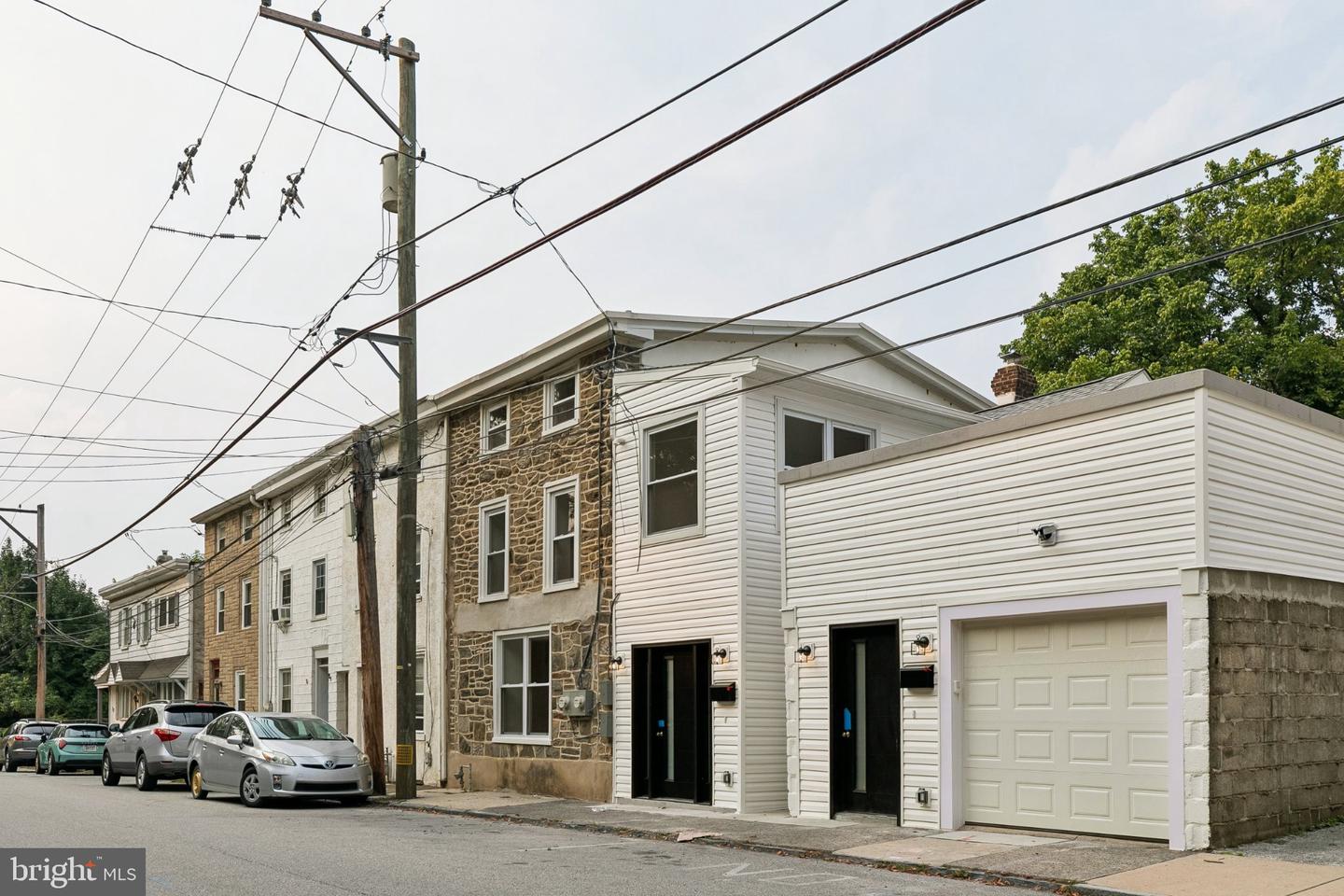 17 JEFFERSON ST #A Property Photo 1