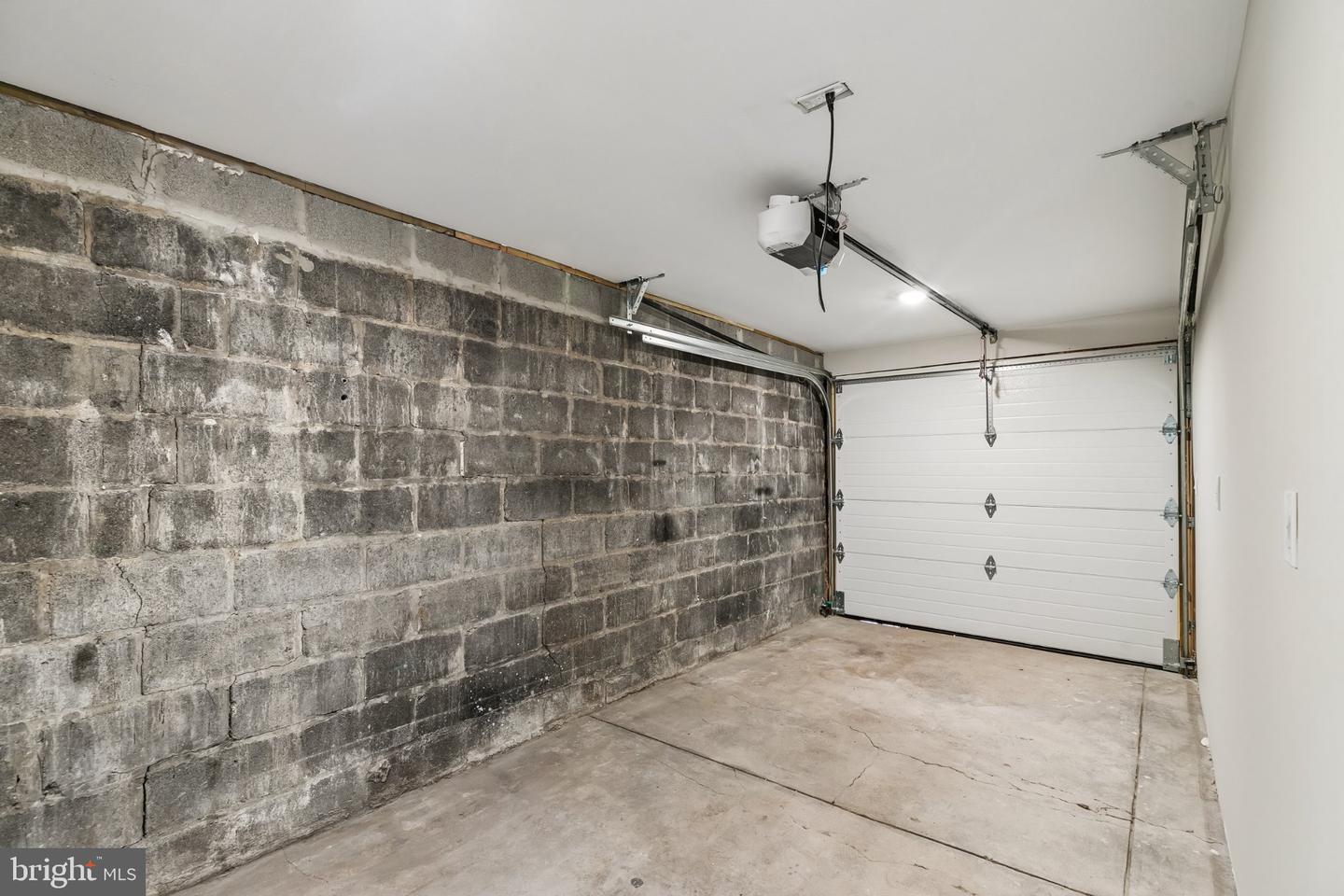 17 Jefferson St #a Property Photo 7