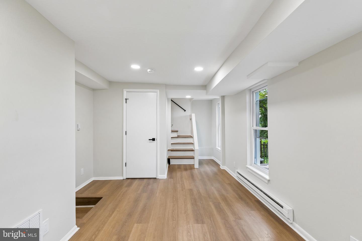 17 Jefferson St #a Property Photo 27