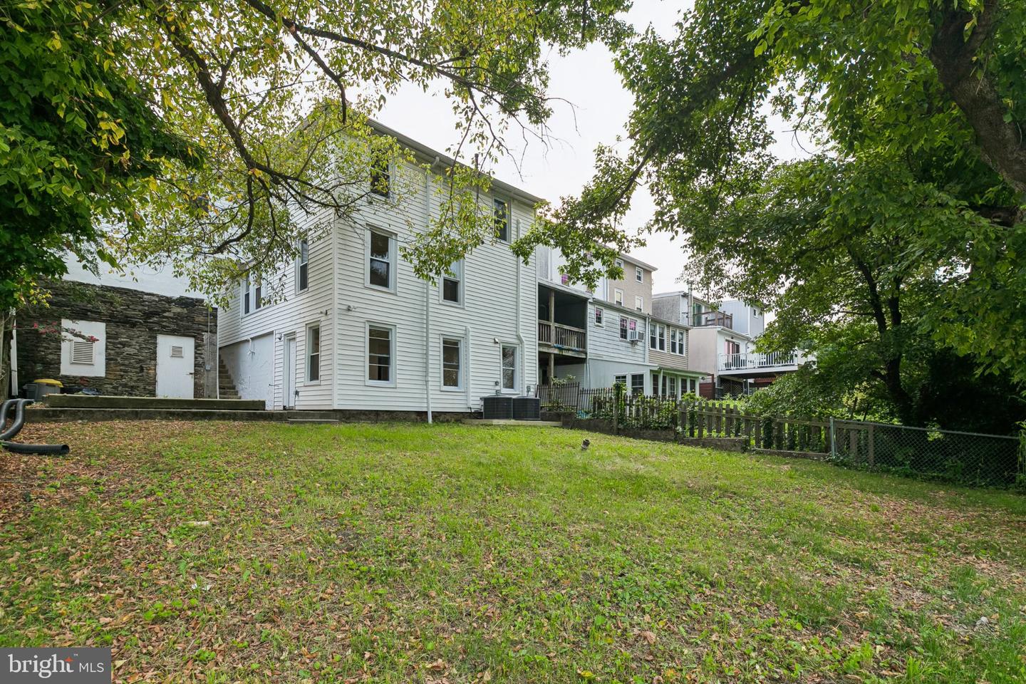 17 Jefferson St #a Property Photo 36