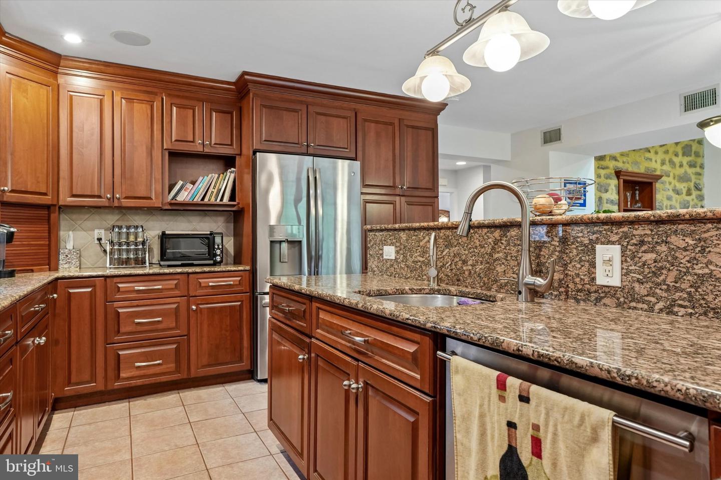625 Foxcroft Rd Property Photo 8