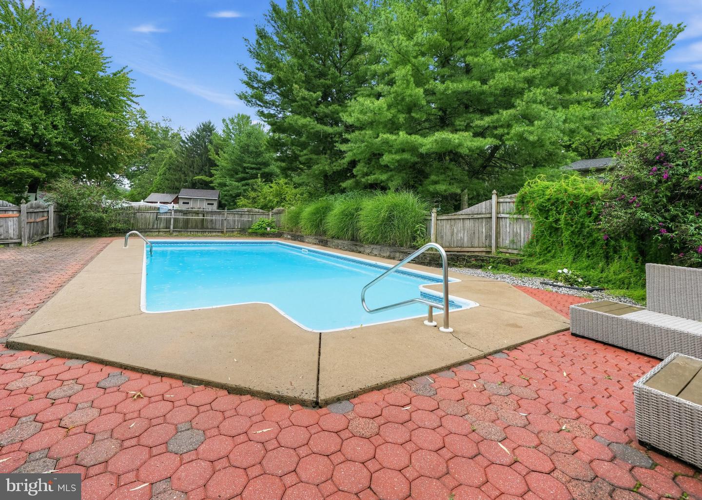 6 N Boro Line Rd Property Photo 28