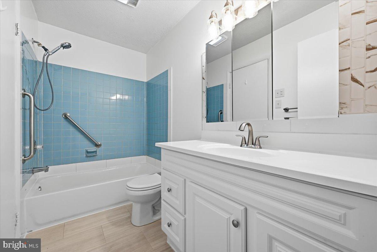 504 Freedom Cir #319 Property Photo 41