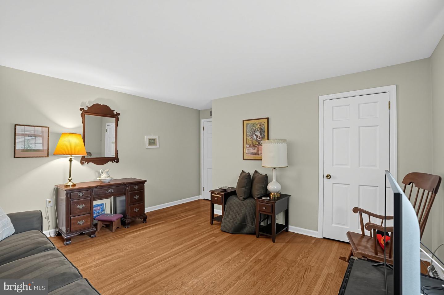 1911 Sharon Rd Property Photo 28