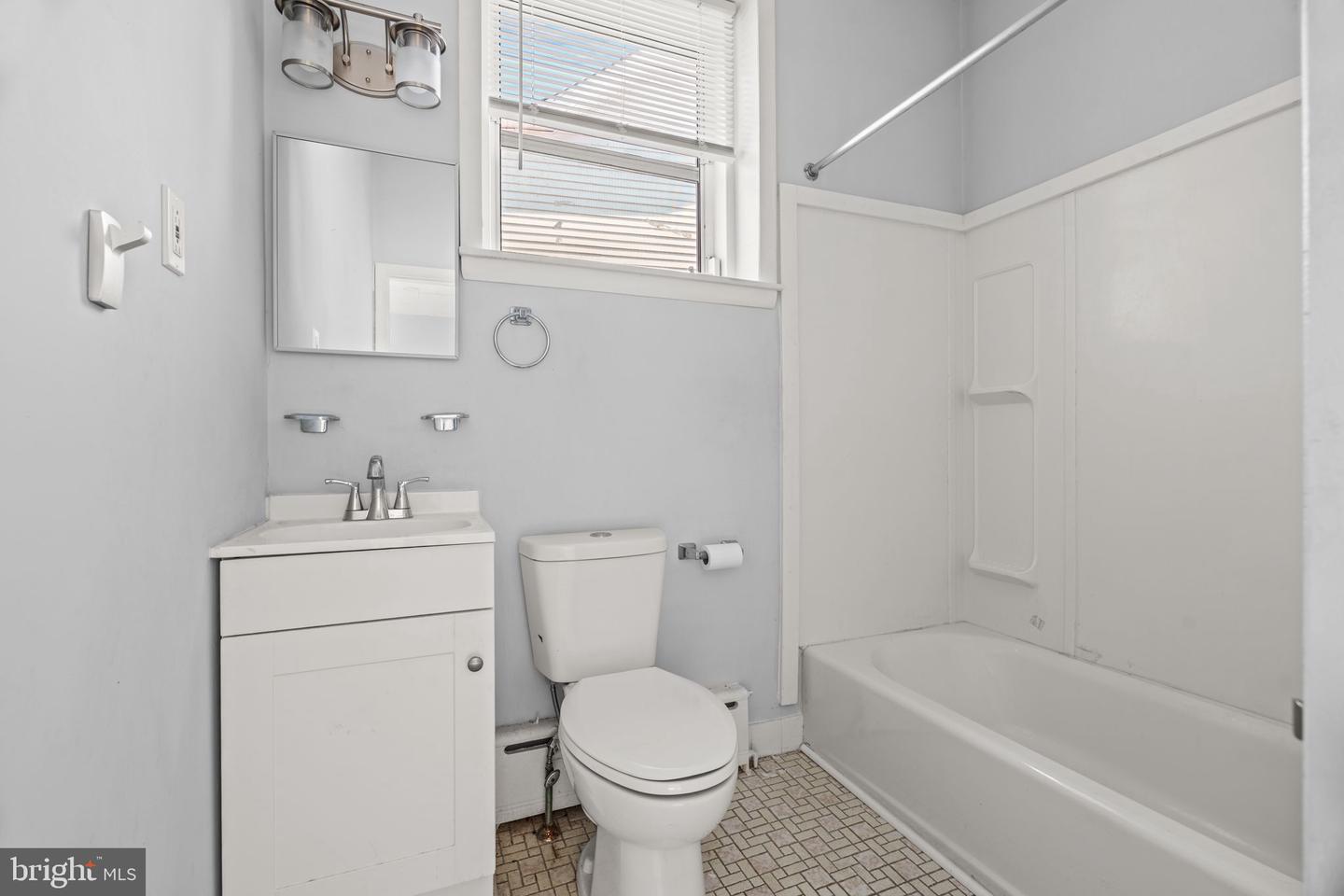 301 Cedar St Property Photo 16