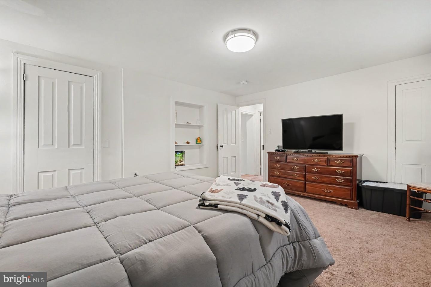 42 Chestnut St Property Photo 23
