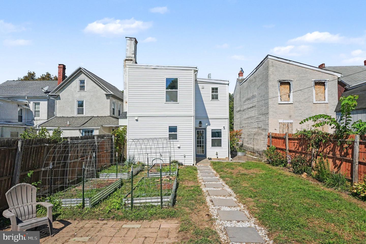 42 Chestnut St Property Photo 35