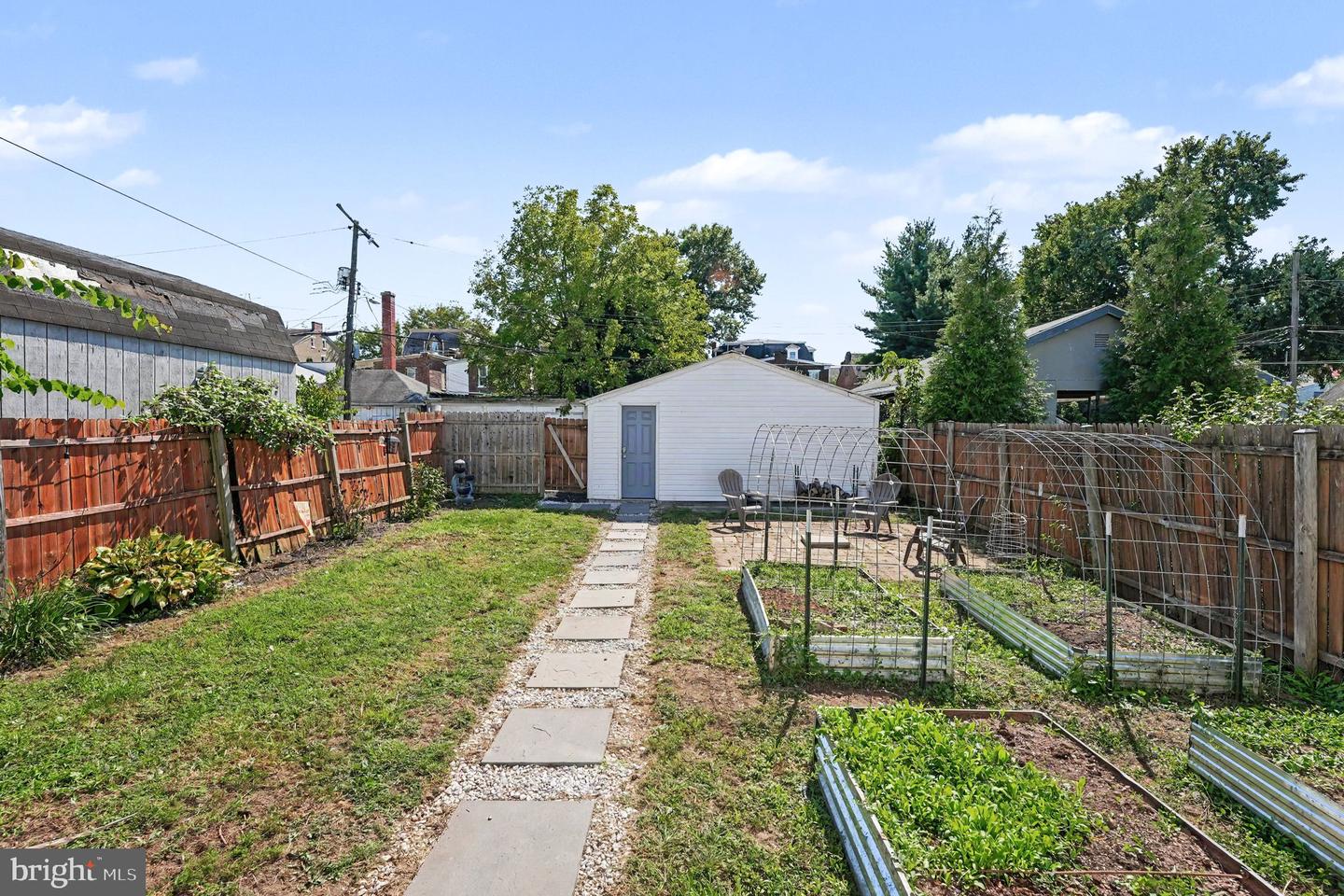 42 Chestnut St Property Photo 36